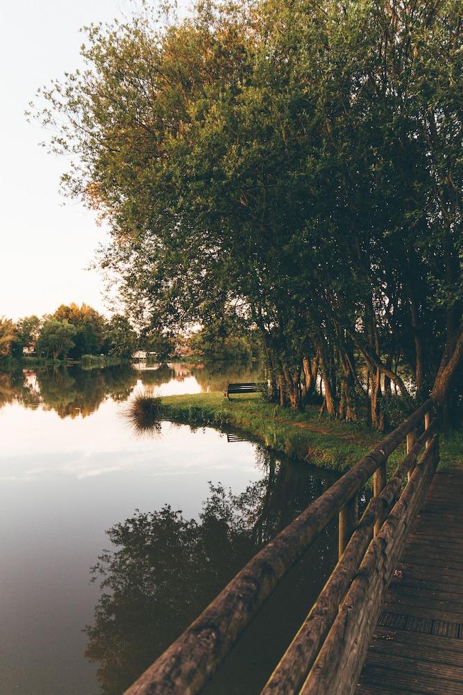 Terres De France - Natura Resort Pescalis Moncoutant Ngoại thất bức ảnh